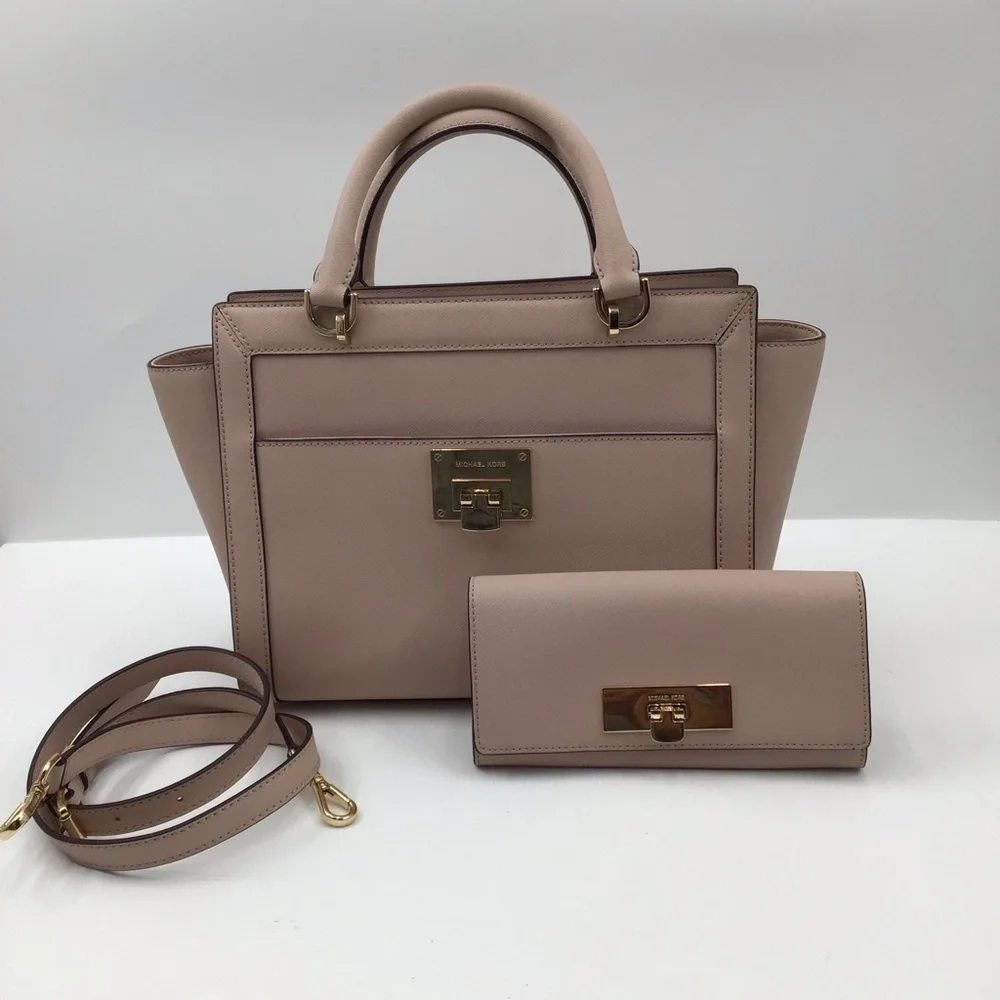Michael Kors Blush Pink Satchel and Wallet Set - Picture 2 of 16